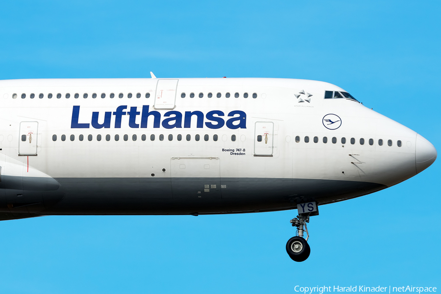 Lufthansa Boeing 747-830 (D-ABYS) | Photo 296865