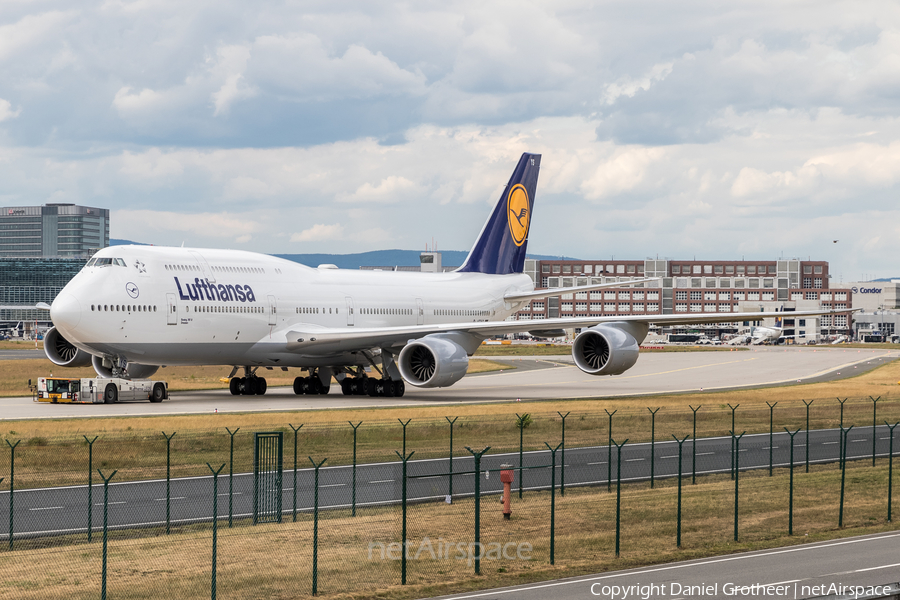 Lufthansa Boeing 747-830 (D-ABYS) | Photo 87778