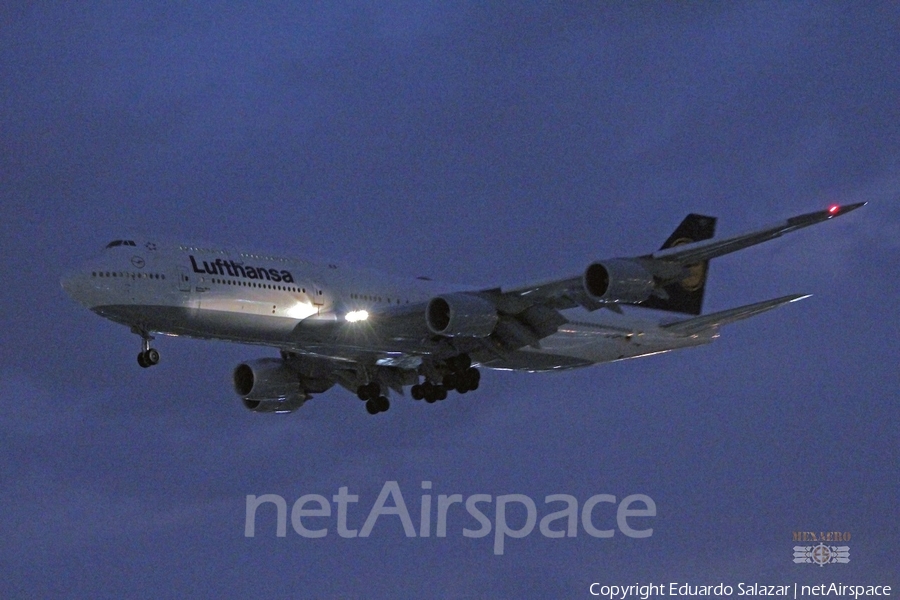 Lufthansa Boeing 747-830 (D-ABYS) | Photo 481820