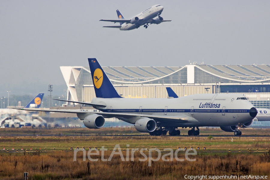 Lufthansa Boeing 747-830 (D-ABYT) | Photo 128627