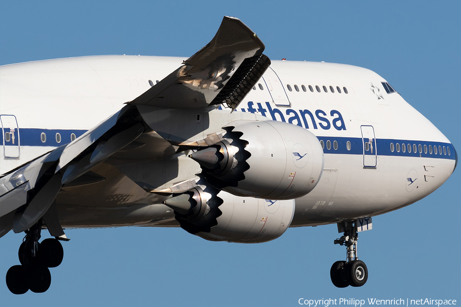 Lufthansa Boeing 747-830 (D-ABYT) | Photo 351903