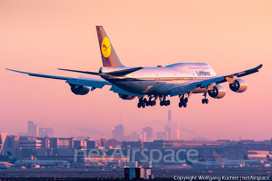 Lufthansa Boeing 747-830 (D-ABYT) | Photo 372582