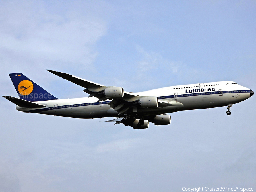 Lufthansa Boeing 747-830 (D-ABYT) | Photo 373430