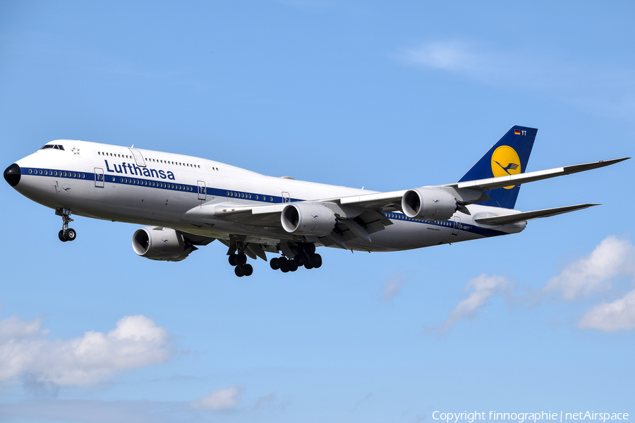 Lufthansa Boeing 747-830 (D-ABYT) | Photo 422434