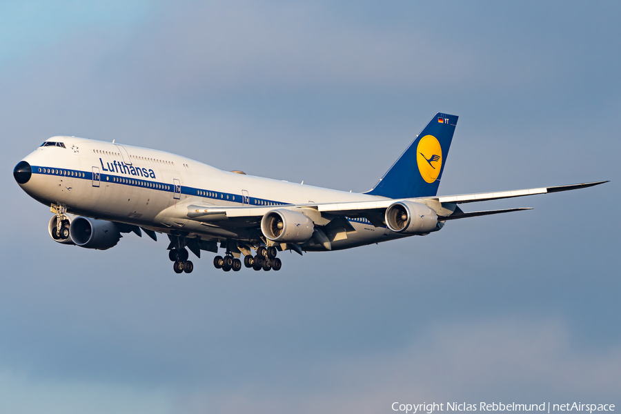Lufthansa Boeing 747-830 (D-ABYT) | Photo 481012