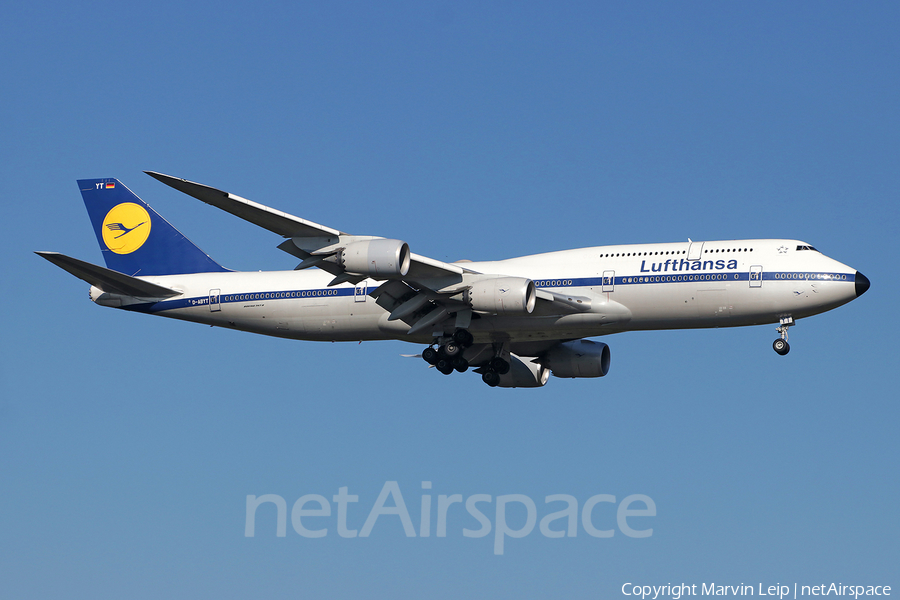 Lufthansa Boeing 747-830 (D-ABYT) | Photo 489905