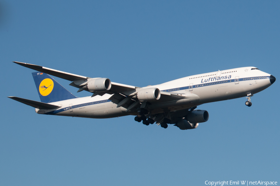 Lufthansa Boeing 747-830 (D-ABYT) | Photo 500573