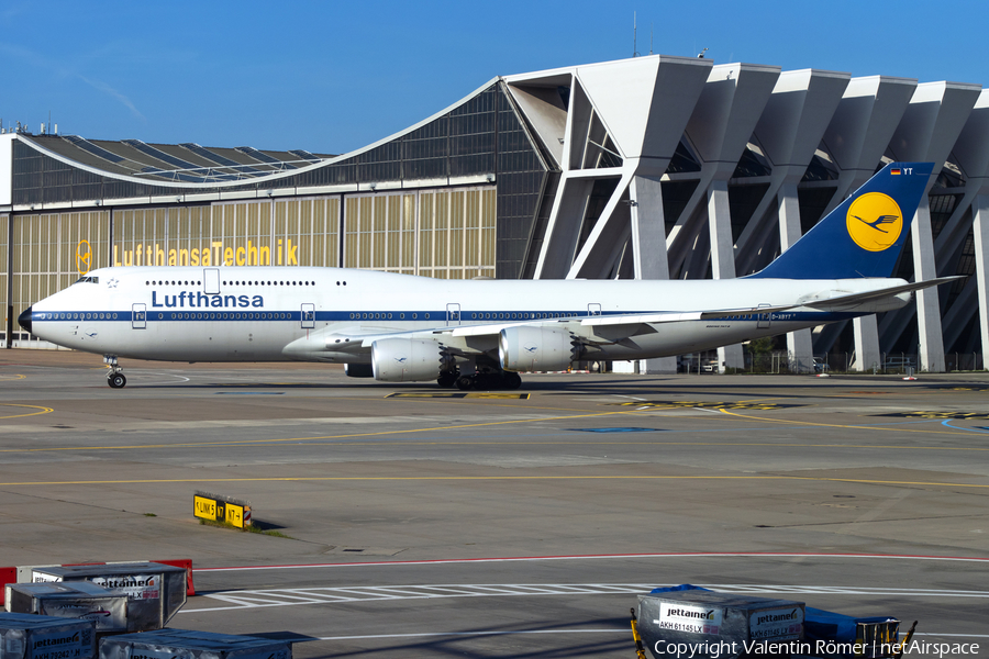 Lufthansa Boeing 747-830 (D-ABYT) | Photo 535288