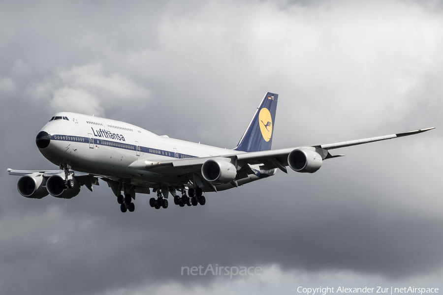 Lufthansa Boeing 747-830 (D-ABYT) | Photo 92316