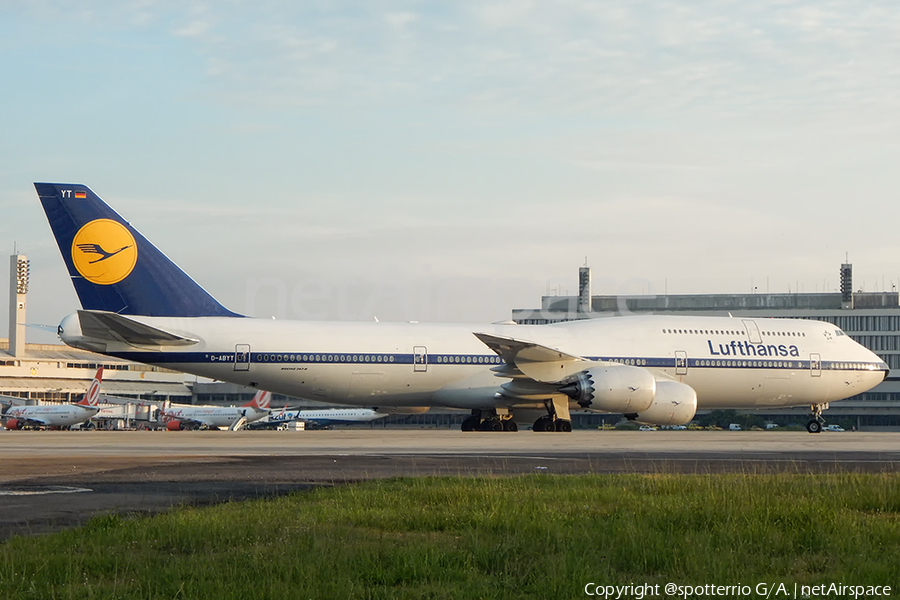 Lufthansa Boeing 747-830 (D-ABYT) | Photo 332624