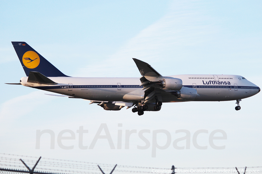 Lufthansa Boeing 747-830 (D-ABYT) | Photo 78126