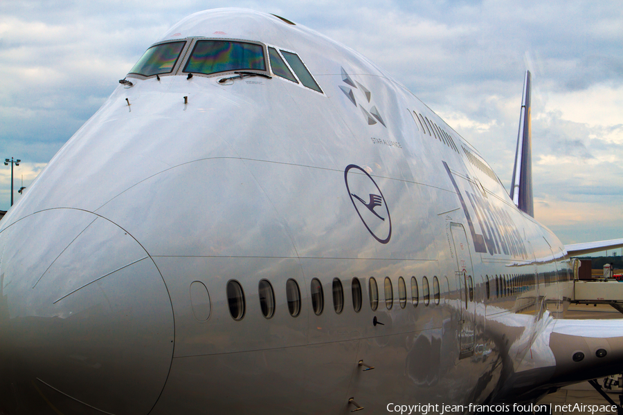 Lufthansa Boeing 747-830 (D-ABYU) | Photo 123383