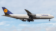 Lufthansa Boeing 747-830 (D-ABYU) at  Frankfurt am Main, Germany