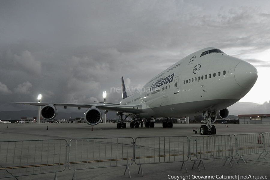 Lufthansa Boeing 747-830 (D-ABYU) | Photo 392944