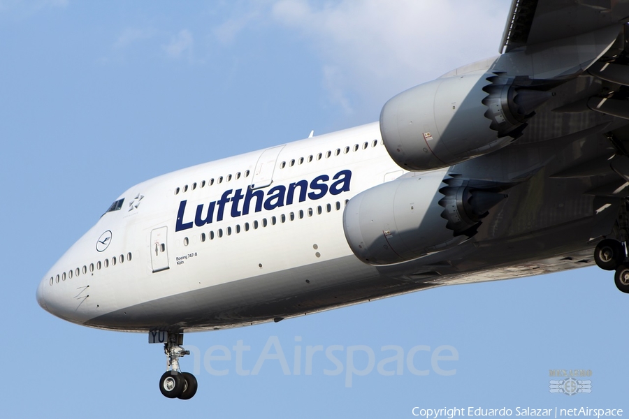Lufthansa Boeing 747-830 (D-ABYU) | Photo 469969