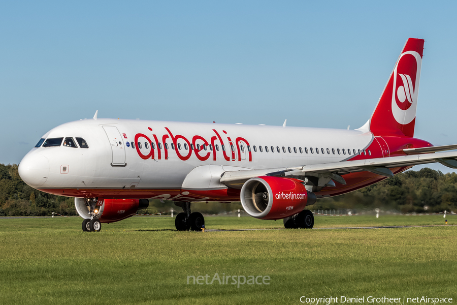 Air Berlin Airbus A320-216 (D-ABZA) | Photo 88458
