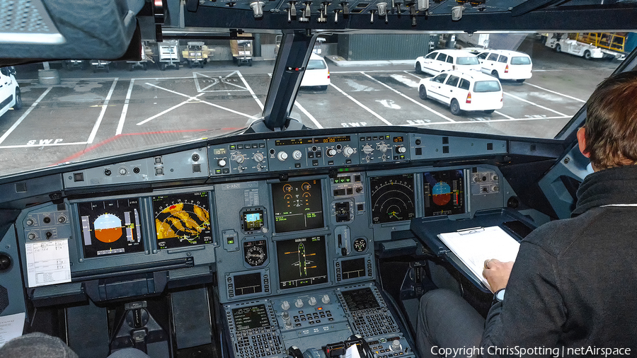 Eurowings Airbus A320-216 (D-ABZE) | Photo 281985