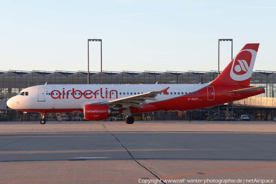Air Berlin Airbus A320-216 (D-ABZF) | Photo 444694