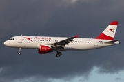 Austrian Airlines (Air Berlin) Airbus A320-216 (D-ABZF) at  Hamburg - Fuhlsbuettel (Helmut Schmidt), Germany