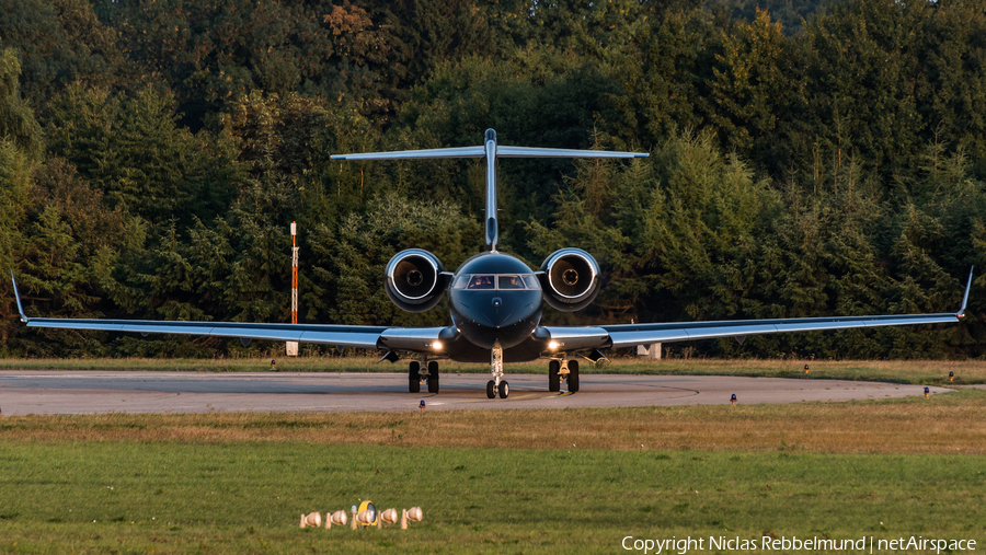 MHS Aviation Bombardier BD-700-1A10 Global Express XRS (D-ACCF) | Photo 262425