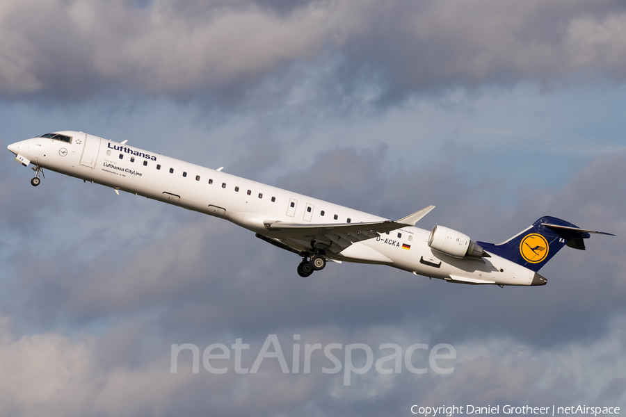 Lufthansa Regional (CityLine) Bombardier CRJ-900ER (D-ACKA) | Photo 354958