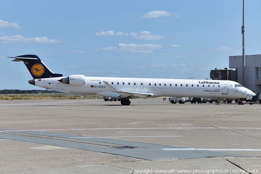 Lufthansa Regional (CityLine) Bombardier CRJ-900ER (D-ACKA) | Photo 381999