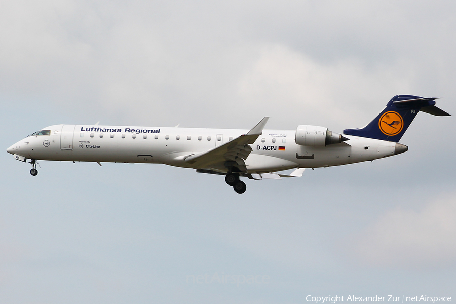 Lufthansa Regional (CityLine) Bombardier CRJ-701ER (D-ACPJ) | Photo 227897