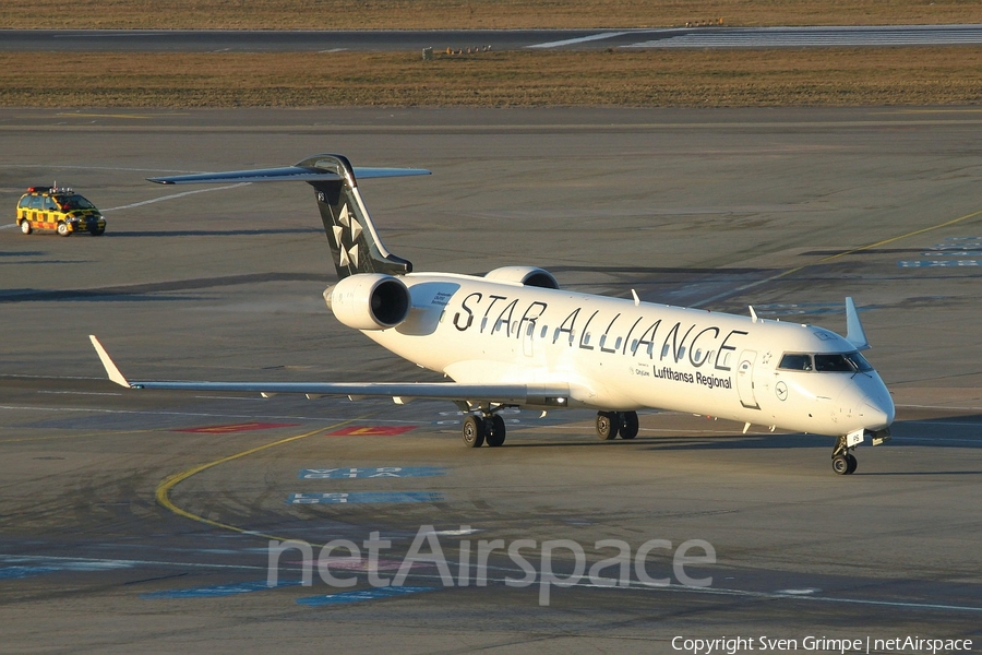 Lufthansa Regional (CityLine) Bombardier CRJ-701ER (D-ACPS) | Photo 21013