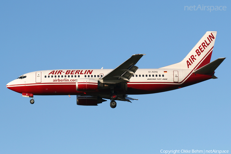 dba Boeing 737-3M8 (D-ADIJ) | Photo 38912