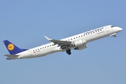 Lufthansa Regional (CityLine) Embraer ERJ-195LR (ERJ-190-200LR) (D-AEBA) at  Munich, Germany