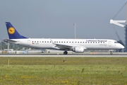 Lufthansa Regional (CityLine) Embraer ERJ-195LR (ERJ-190-200LR) (D-AEBC) at  Munich, Germany