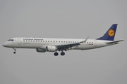 Lufthansa Regional (CityLine) Embraer ERJ-195LR (ERJ-190-200LR) (D-AEBI) at  Munich, Germany