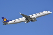 Lufthansa Regional (CityLine) Embraer ERJ-195LR (ERJ-190-200LR) (D-AEBK) at  Munich, Germany