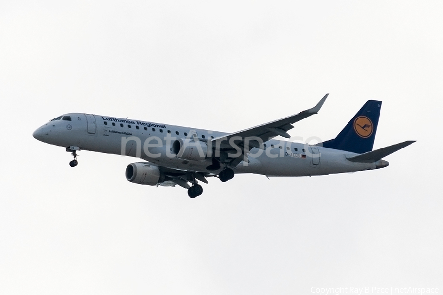 Lufthansa Regional (CityLine) Embraer ERJ-190LR (ERJ-190-100LR) (D-AECB) | Photo 413530