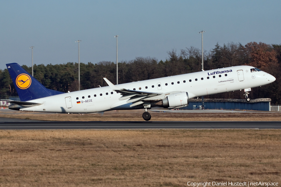 Lufthansa (CityLine) Embraer ERJ-190LR (ERJ-190-100LR) (D-AECE) | Photo 500618