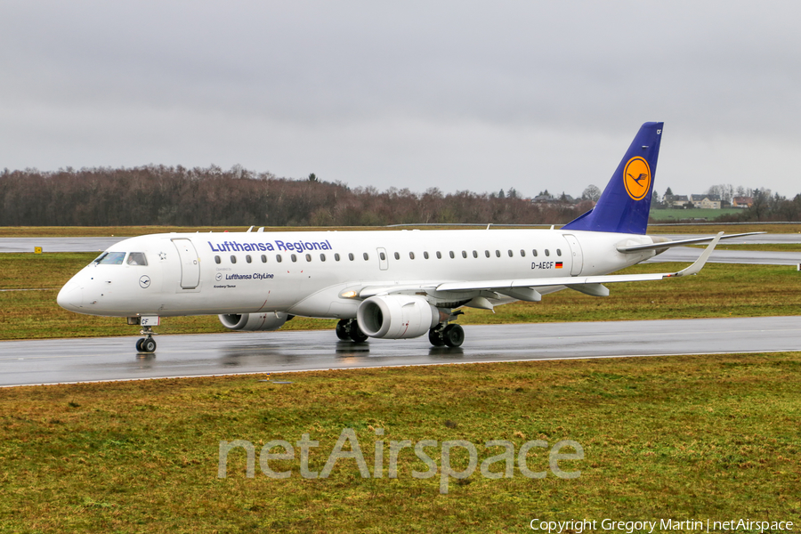 Lufthansa Regional (CityLine) Embraer ERJ-190LR (ERJ-190-100LR) (D-AECF) | Photo 142342