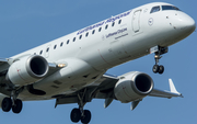 Lufthansa Regional (CityLine) Embraer ERJ-190LR (ERJ-190-100LR) (D-AECG) at  Frankfurt am Main, Germany