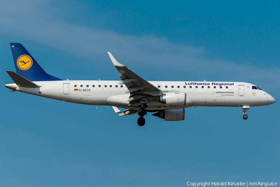Lufthansa Regional (CityLine) Embraer ERJ-190LR (ERJ-190-100LR) (D-AECG) | Photo 295462
