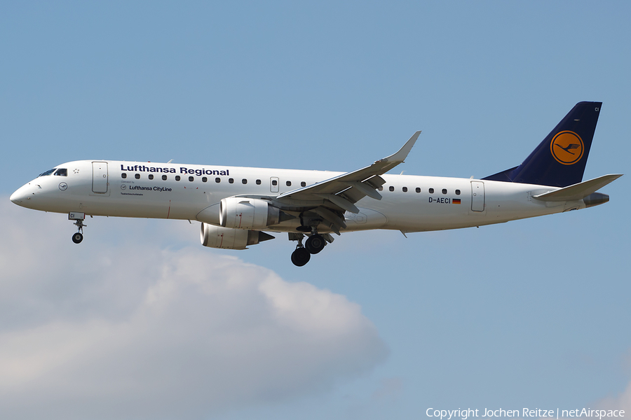 Lufthansa Regional (CityLine) Embraer ERJ-190LR (ERJ-190-100LR) (D-AECI) | Photo 27082
