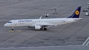 Lufthansa Regional (CityLine) Embraer ERJ-195LR (ERJ-190-200LR) (D-AEME) at  Cologne/Bonn, Germany