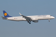 Lufthansa Regional (CityLine) Embraer ERJ-195LR (ERJ-190-200LR) (D-AEME) at  Dusseldorf - International, Germany