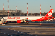 LaudaMotion Airbus A321-211 (D-AEUA) at  Hamburg - Fuhlsbuettel (Helmut Schmidt), Germany