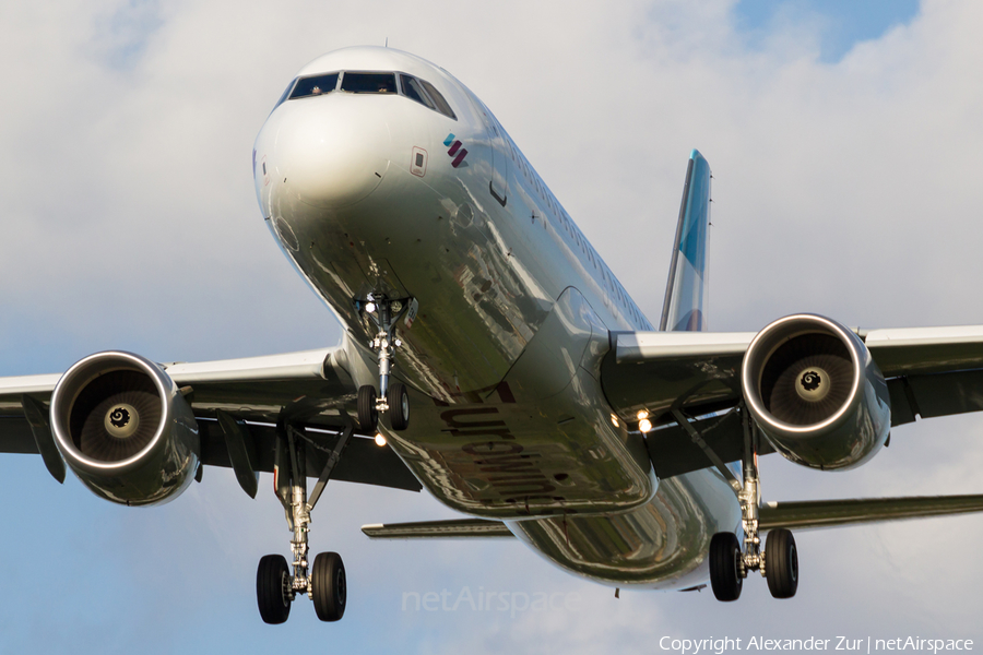 Eurowings Airbus A320-214 (D-AEWA) | Photo 109675