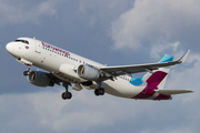 Eurowings Airbus A320-214 (D-AEWO) at  Dusseldorf - International, Germany