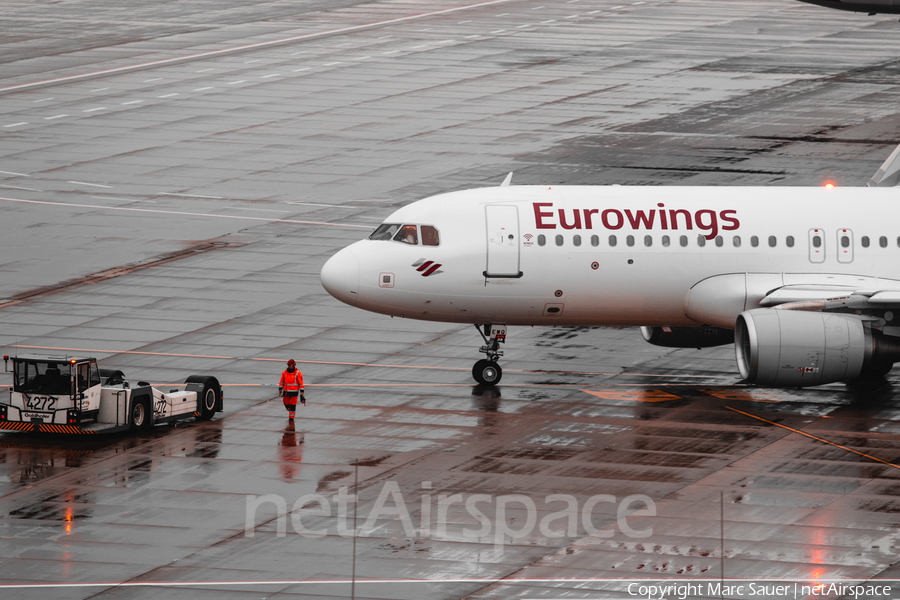 Eurowings Airbus A320-214 (D-AEWQ) | Photo 285090