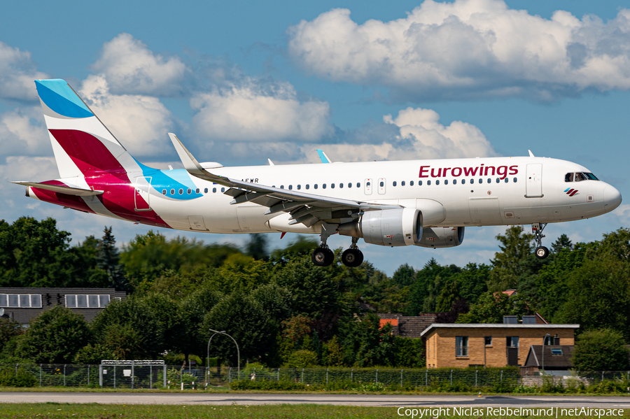 Eurowings Airbus A320-214 (D-AEWR) | Photo 468731