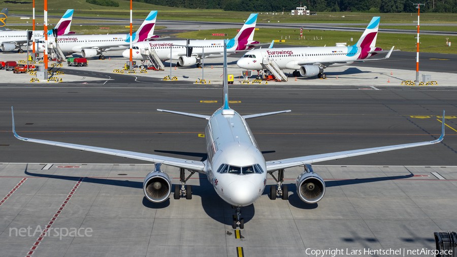 Eurowings Airbus A320-214 (D-AEWS) | Photo 452793