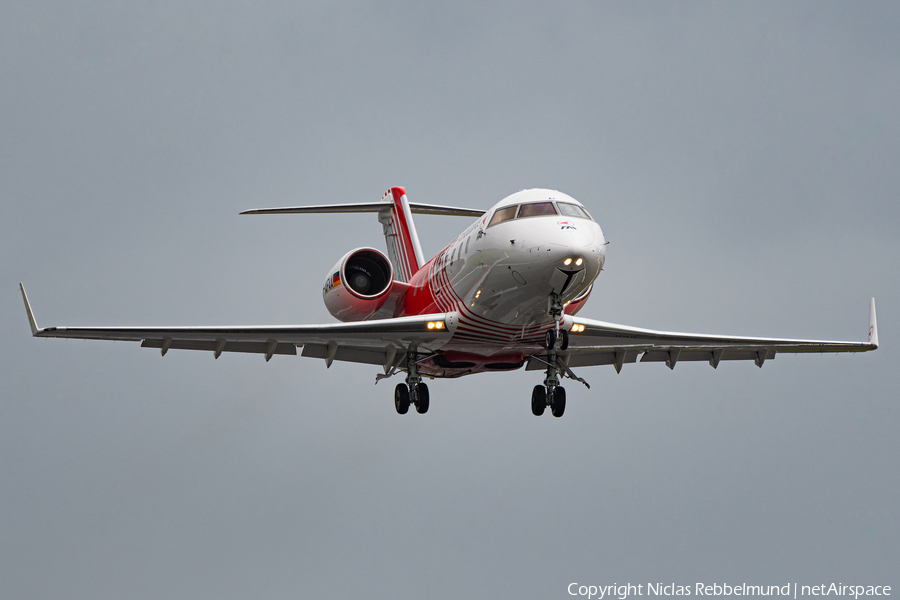 FAI Ambulance Bombardier CL-600-2B16 Challenger 604 (D-AFAA) | Photo 445956