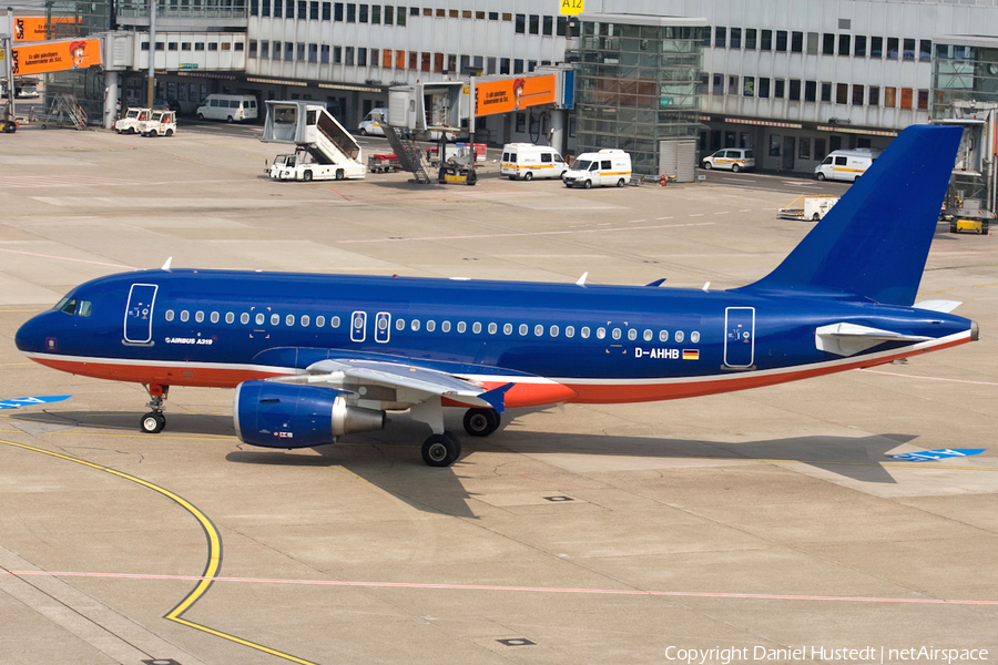 Hamburg Airways Airbus A319-112 (D-AHHB) | Photo 543822