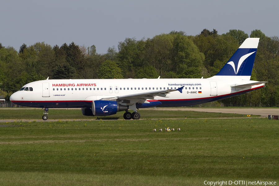 Hamburg Airways Airbus A320-214 (D-AHHC) | Photo 383566